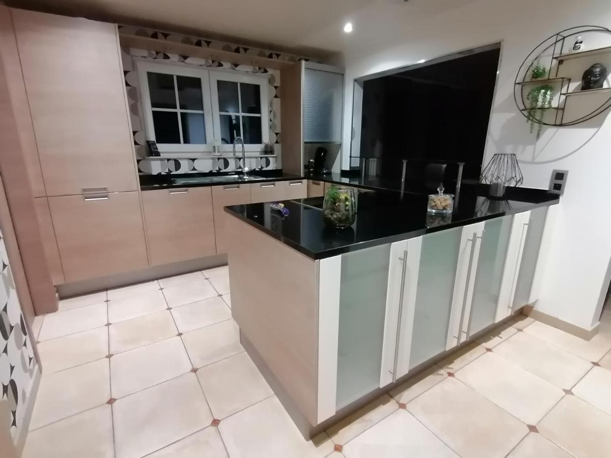 Le Clos Du Montys Louveigné Esterno foto