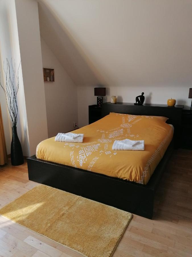Le Clos Du Montys Louveigné Esterno foto